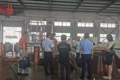 بازدید رهبران دولت شهر Emeishan از Boben